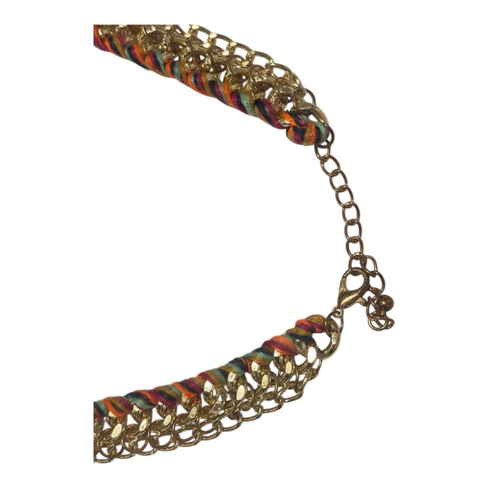 Gold-Chain statement necklace with elongated beads and multicolor threading - Picture 4 of 5